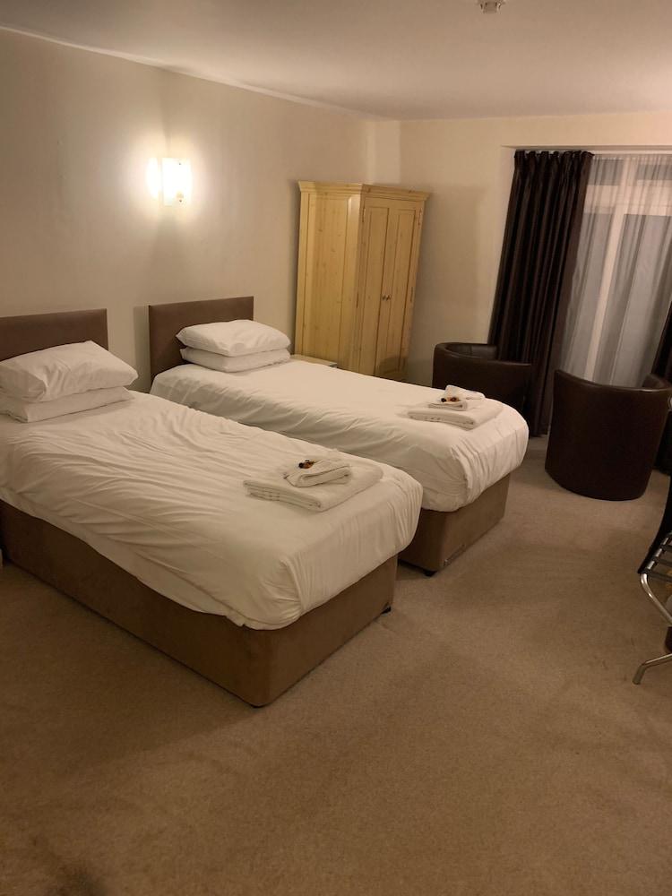 באת' Old Mill Hotel & Lodge מראה חיצוני תמונה