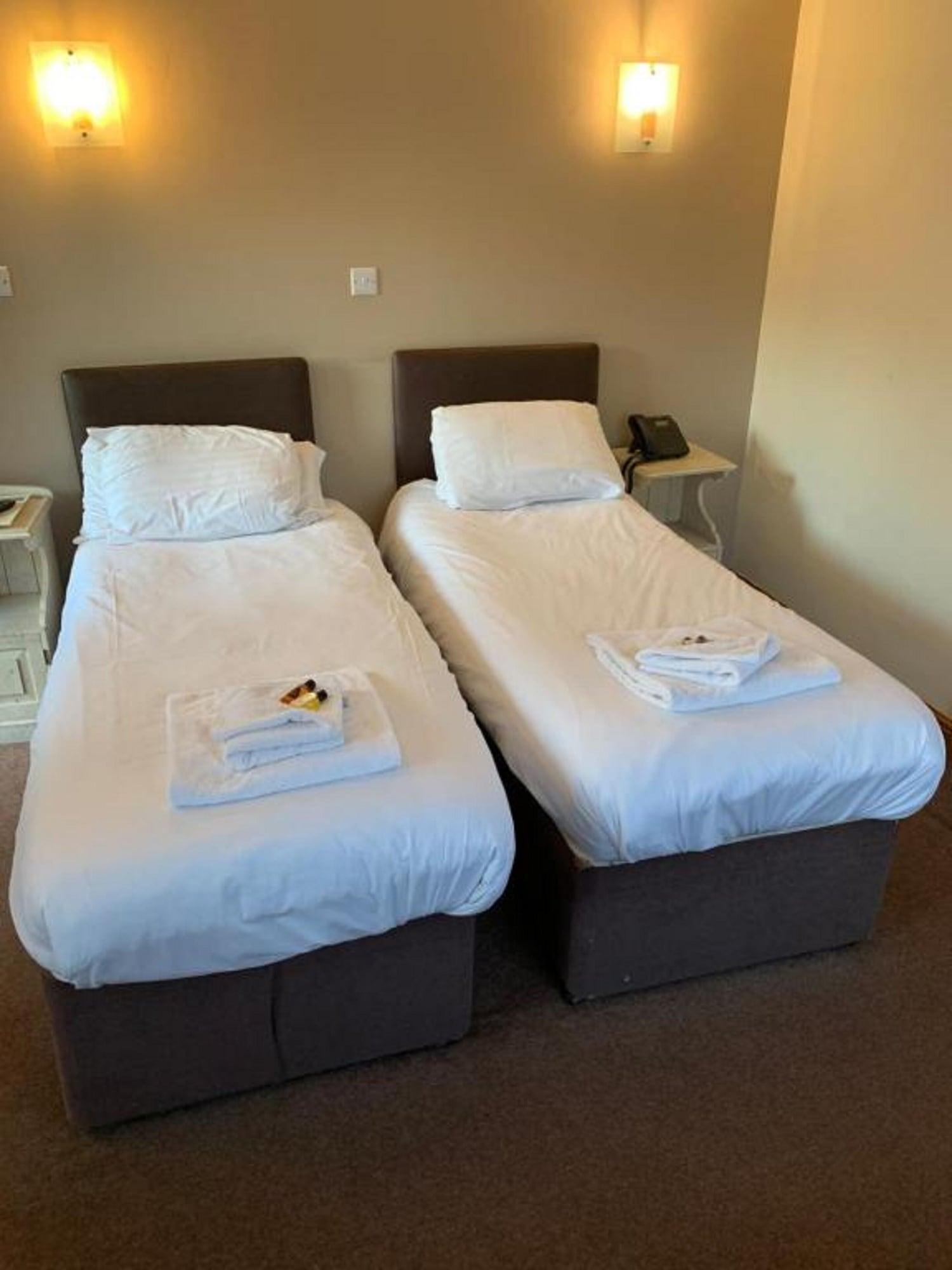 באת' Old Mill Hotel & Lodge מראה חיצוני תמונה