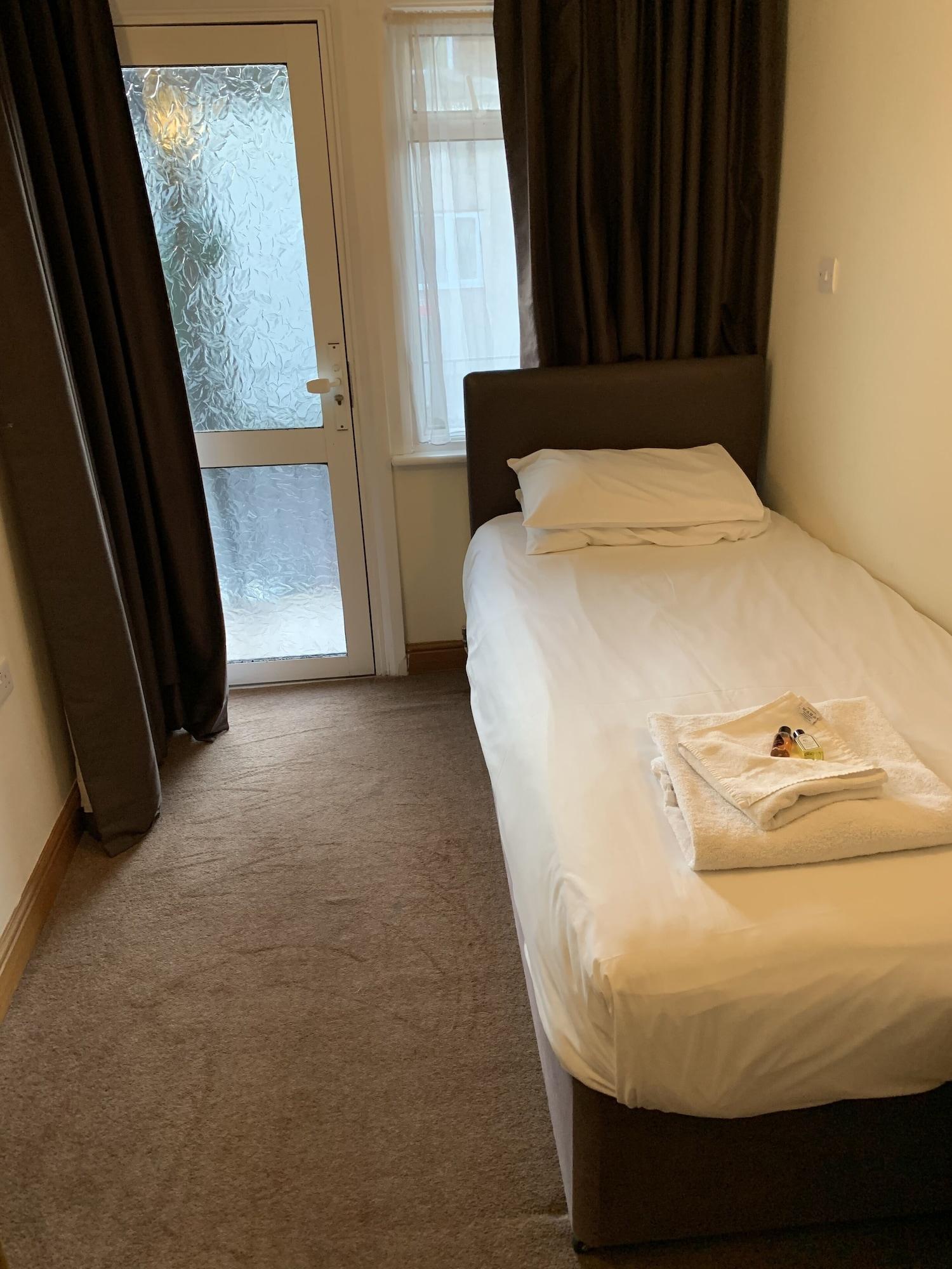 באת' Old Mill Hotel & Lodge מראה חיצוני תמונה