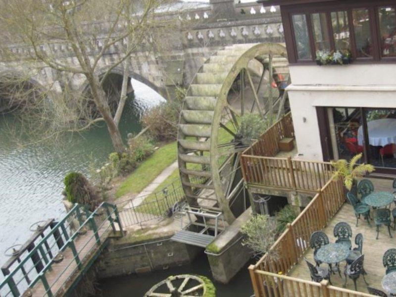 באת' Old Mill Hotel & Lodge מראה חיצוני תמונה