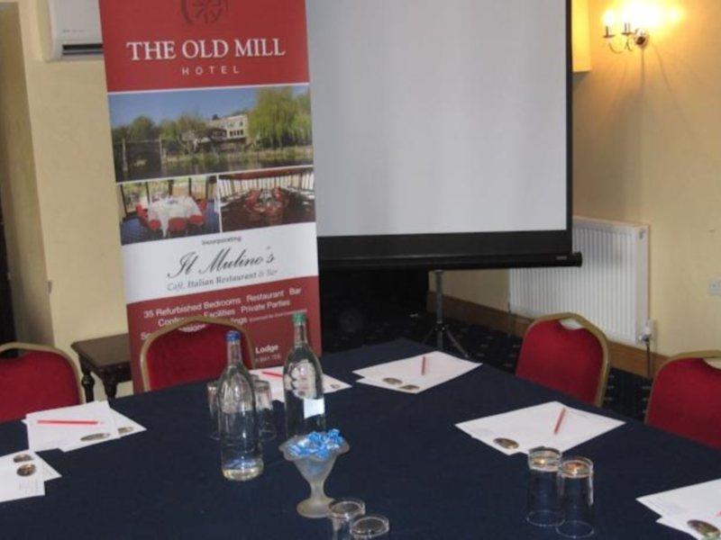 באת' Old Mill Hotel & Lodge מראה חיצוני תמונה